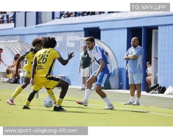 西班牙人球迷嘘声引发热议卡夫雷拉呼吁理性对待球员表现